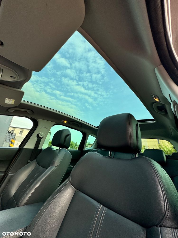 Peugeot 3008 HDi 160 Automatik Allure - 32
