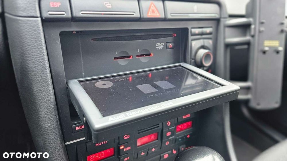 Audi A4 Avant 2.0T FSI Multitronic - 32