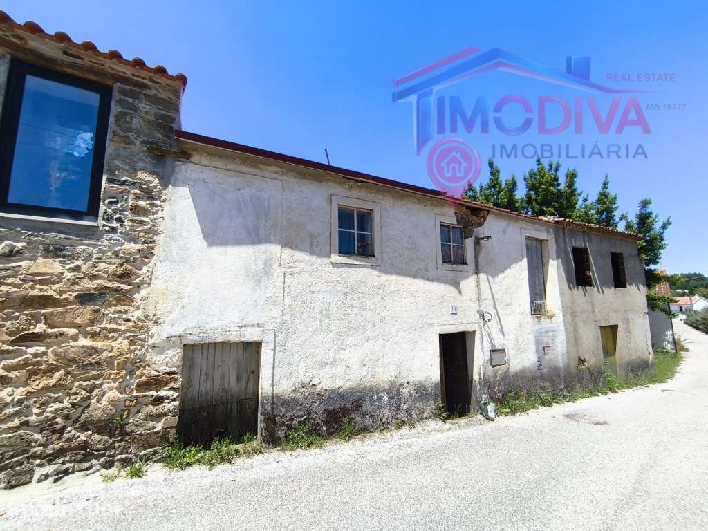 Casa Rústica com terreno situado em Troviscais, Pedrogão Grande - Grande imagem: 2/25