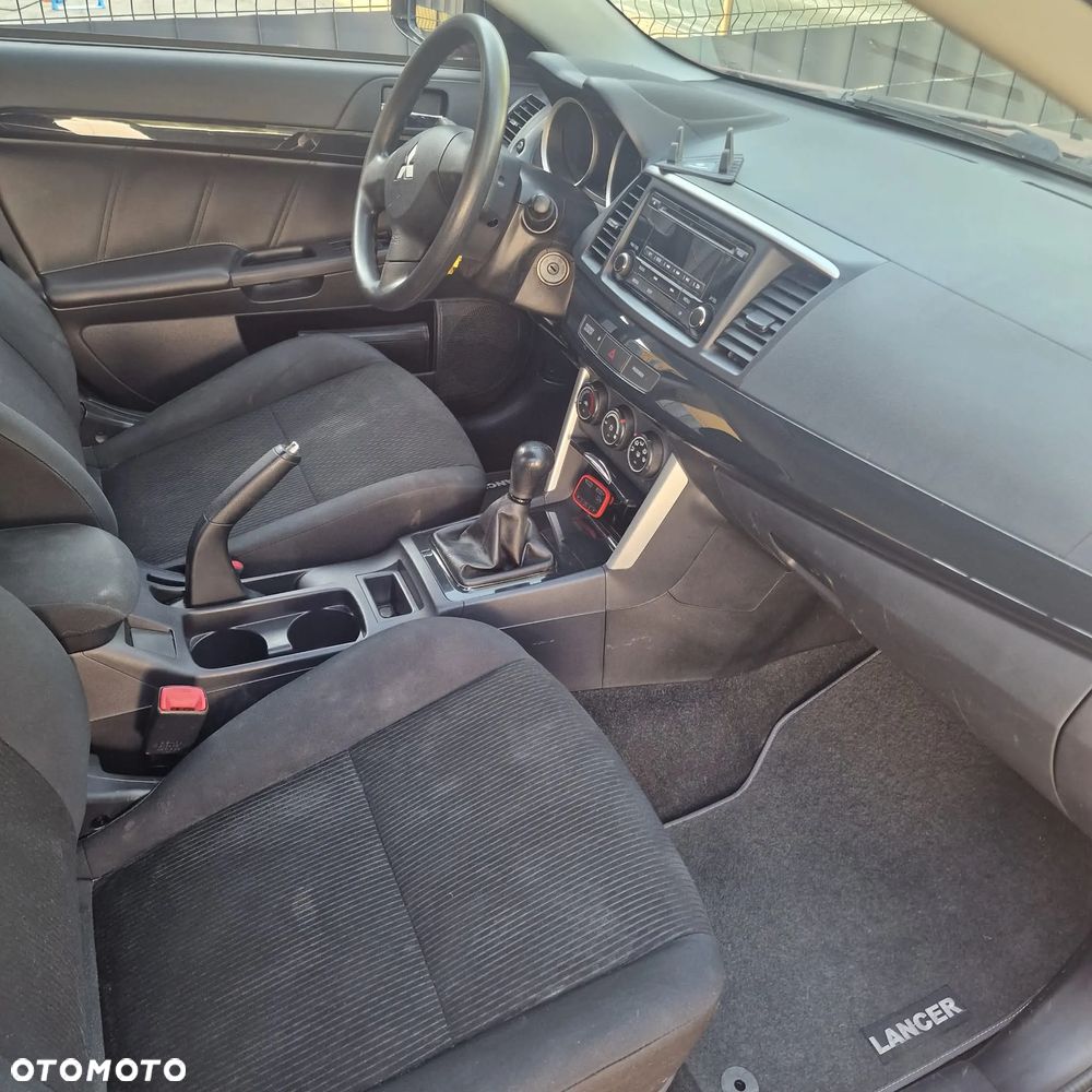 Mitsubishi Lancer Sportback 1.6 ClearTec - 16
