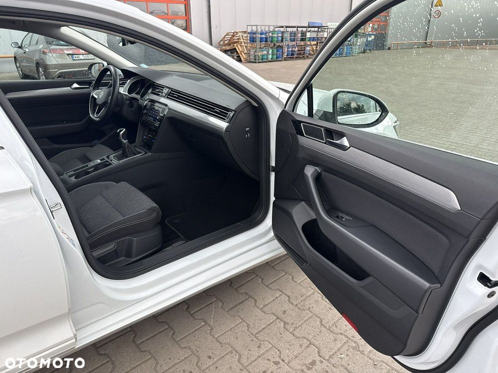 Volkswagen Passat 1.5 TSI EVO Business - 19