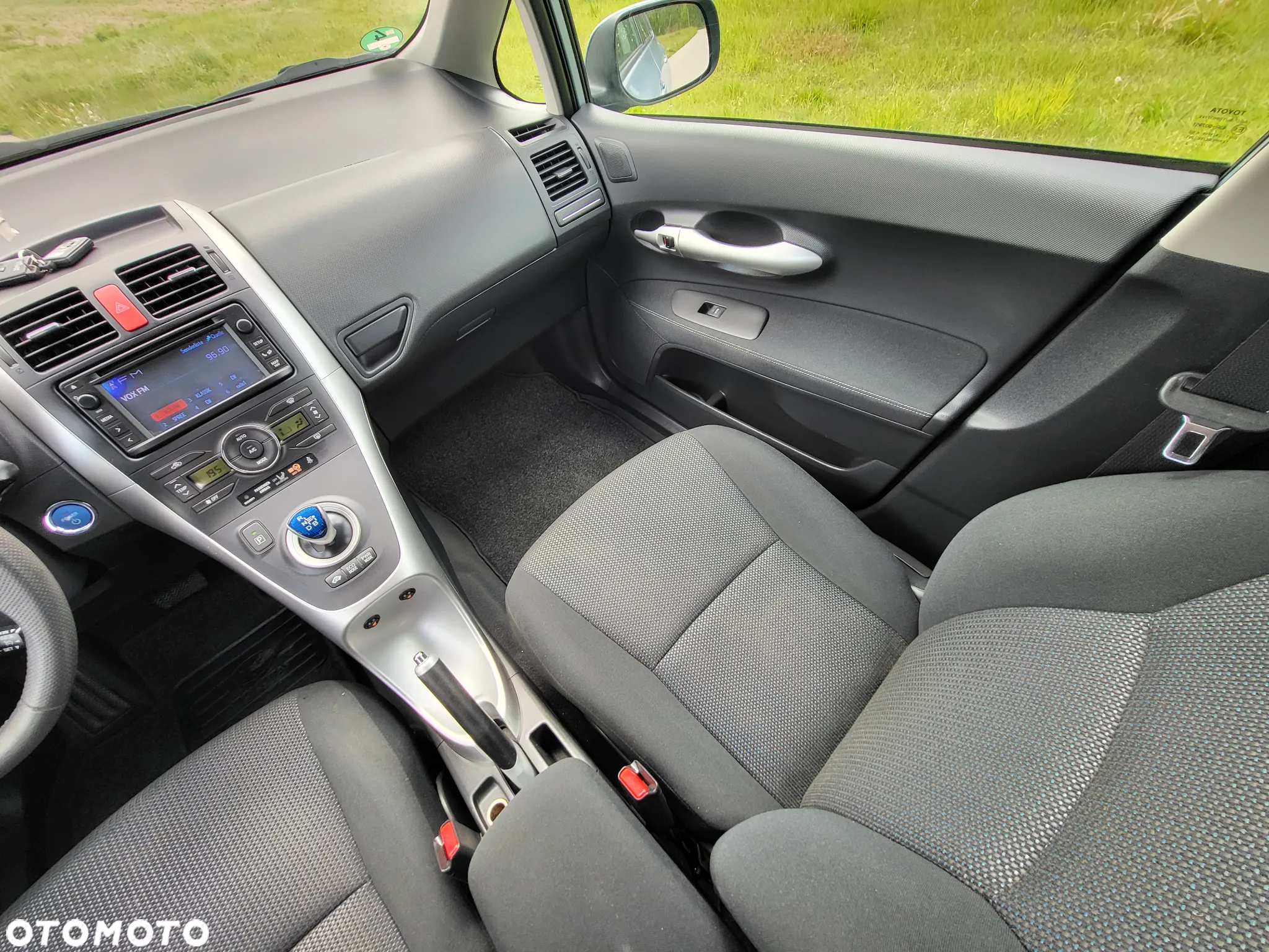 Toyota Auris 1.8 HSD Prestige NAVI - 24