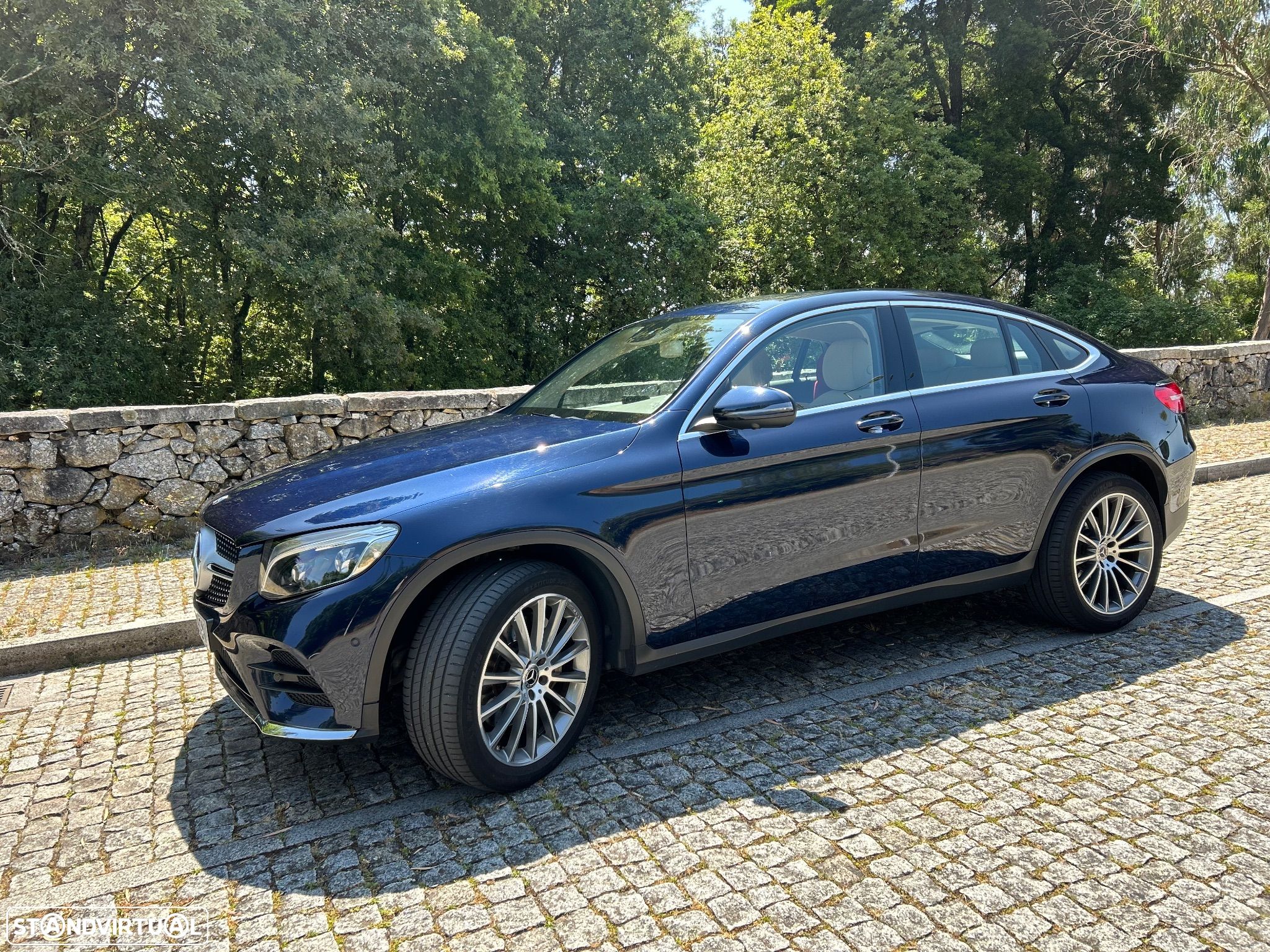 Mercedes-Benz GLC 250 Coupe 4Matic 9G-TRONIC AMG Line - 1