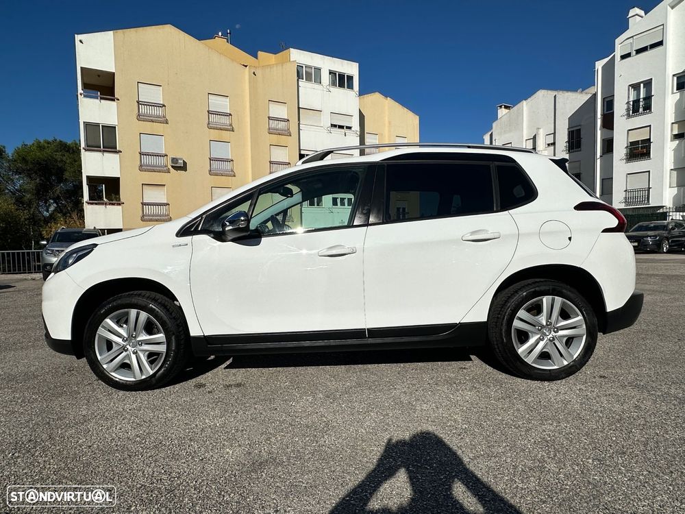 Peugeot 2008 1.2 PureTech Style - 6