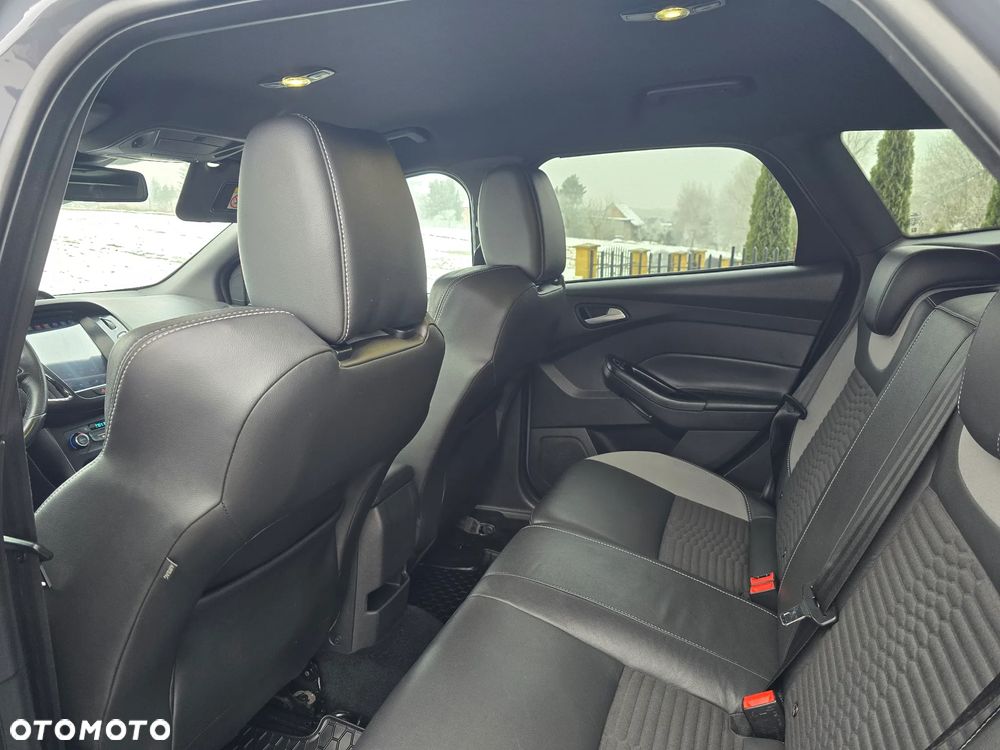 Ford Focus 2.0 EcoBoost ST - 21
