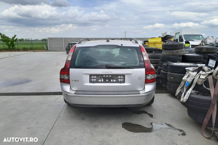 Usa / Portiera spate dreapta Volvo V50 1 [2003 - 2011] wagon 2.0 D MT - 8