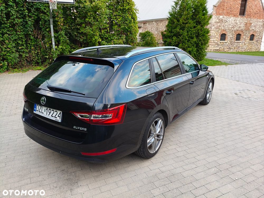 Skoda Superb 2.0 TDI L&K - 4