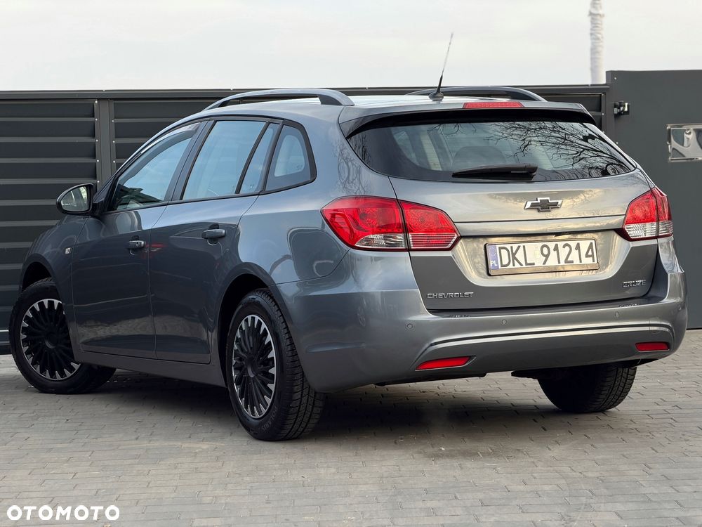 Chevrolet Cruze 1.6 LT+ - 4