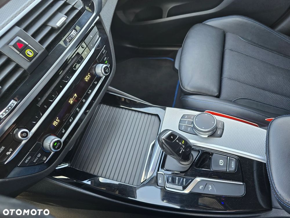 BMW X3 xDrive20d xLine - 30