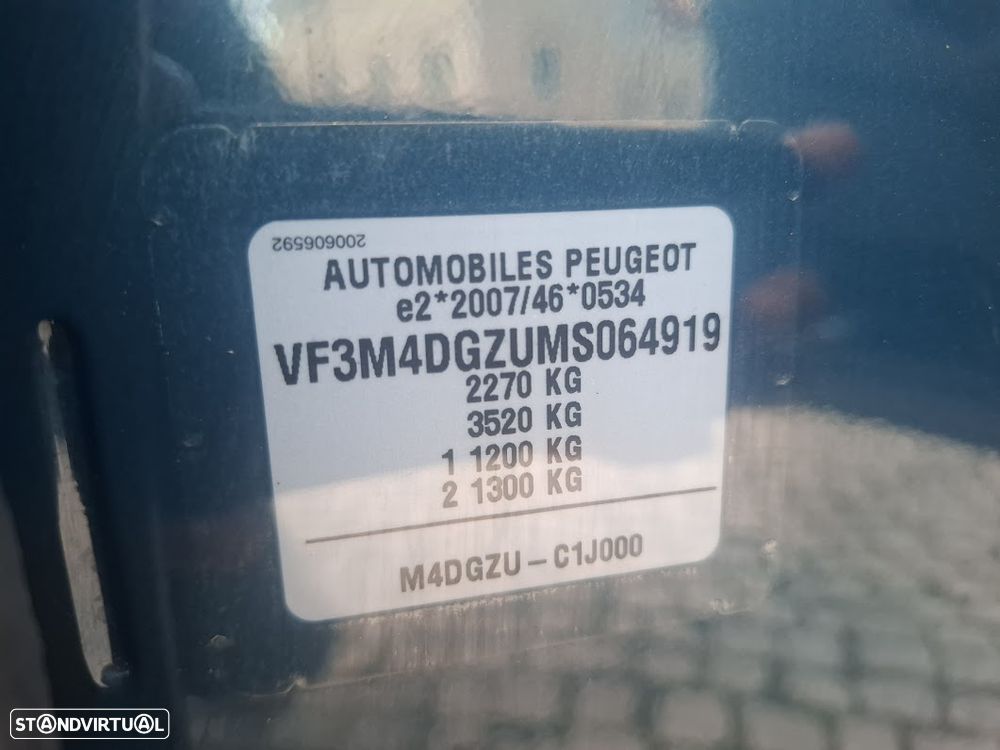 Peugeot 3008 1.6 Hybrid Allure e-EAT8 - 60