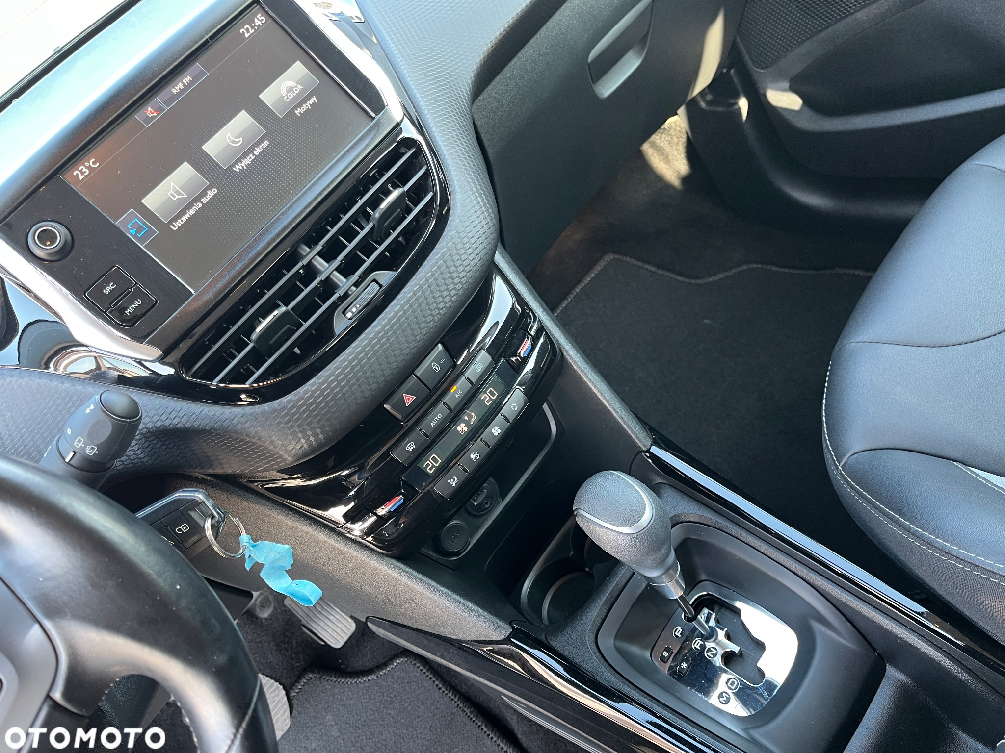 Peugeot 2008 1.2 Pure Tech Active S&S EAT6 - 11
