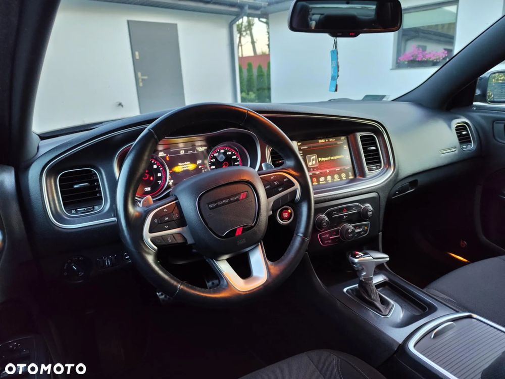 Dodge Charger 5.7 R/T - 11