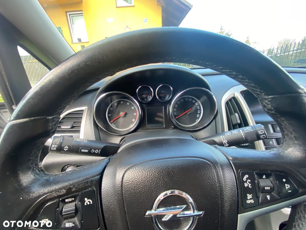 Opel Astra 1.4 Turbo - 10