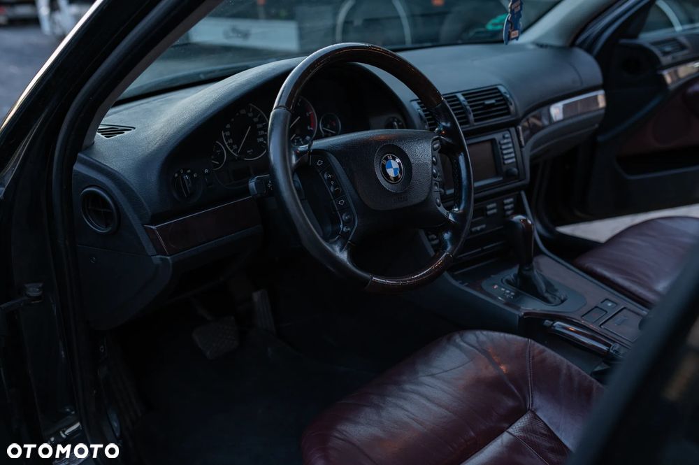 BMW Seria 5 - 22