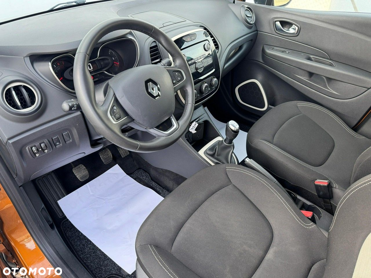 Renault Captur - 15