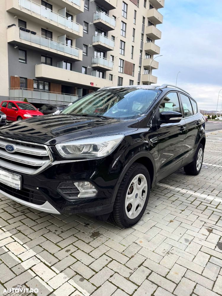 Ford Kuga 2.0 TDCi 4WD Powershift Titanium - 4