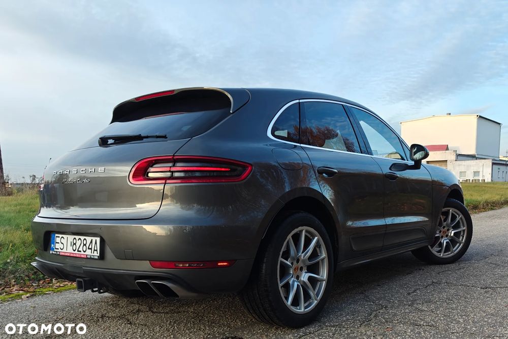 Porsche Macan Turbo - 4