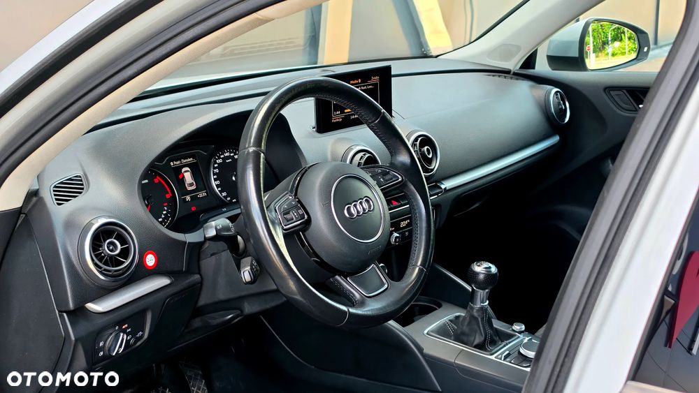 Audi A3 Sportback 2.0 TDI Ambition - 9