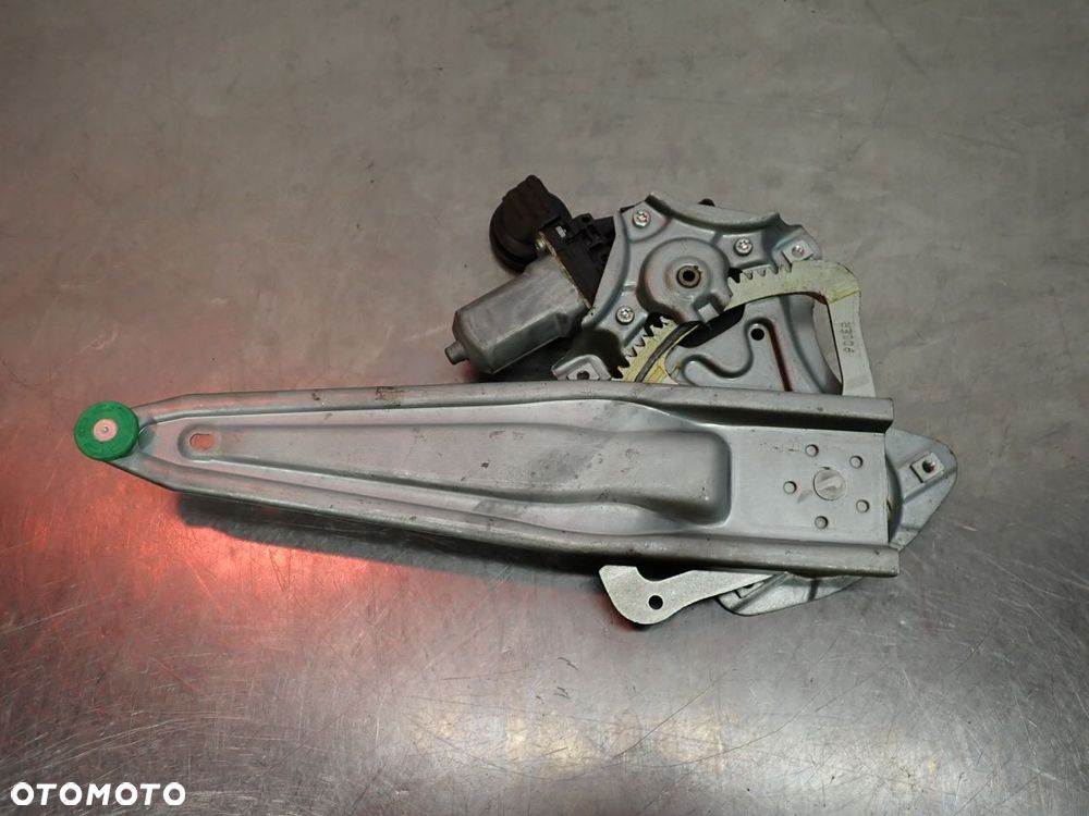 PODNOŚNIK SZYB LEWY TYŁ TOYOTA COROLLA E15  85710-0D100