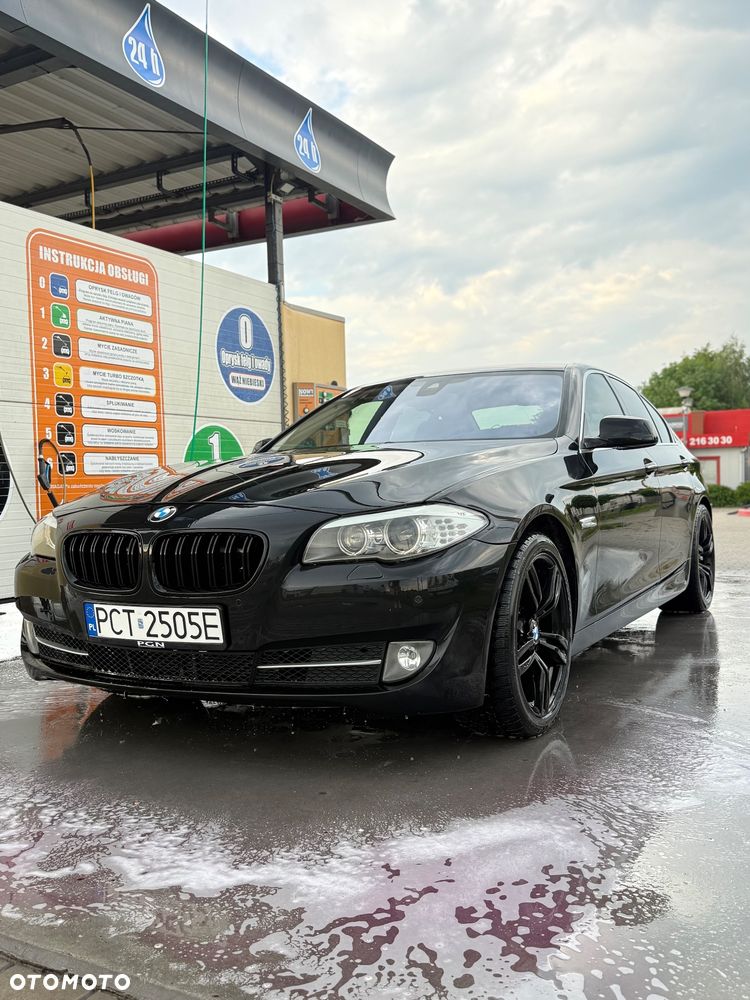 BMW Seria 5 525d xDrive - 1