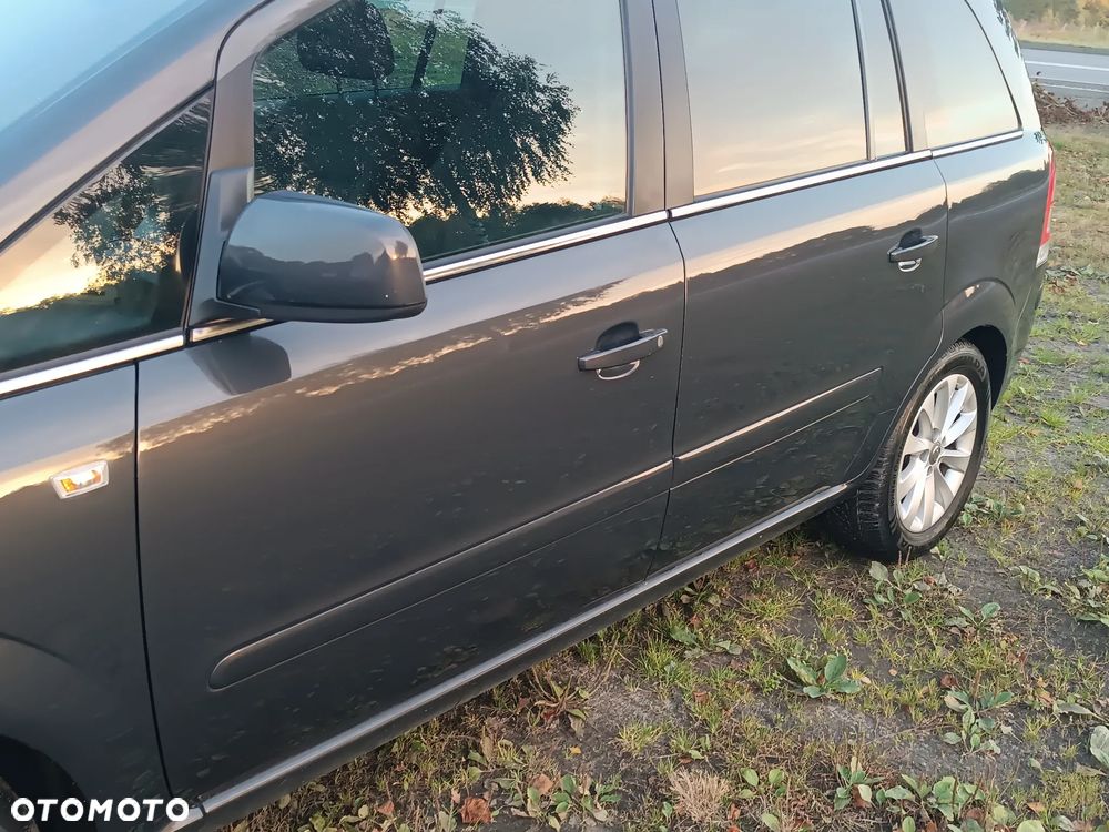 Opel Zafira - 21