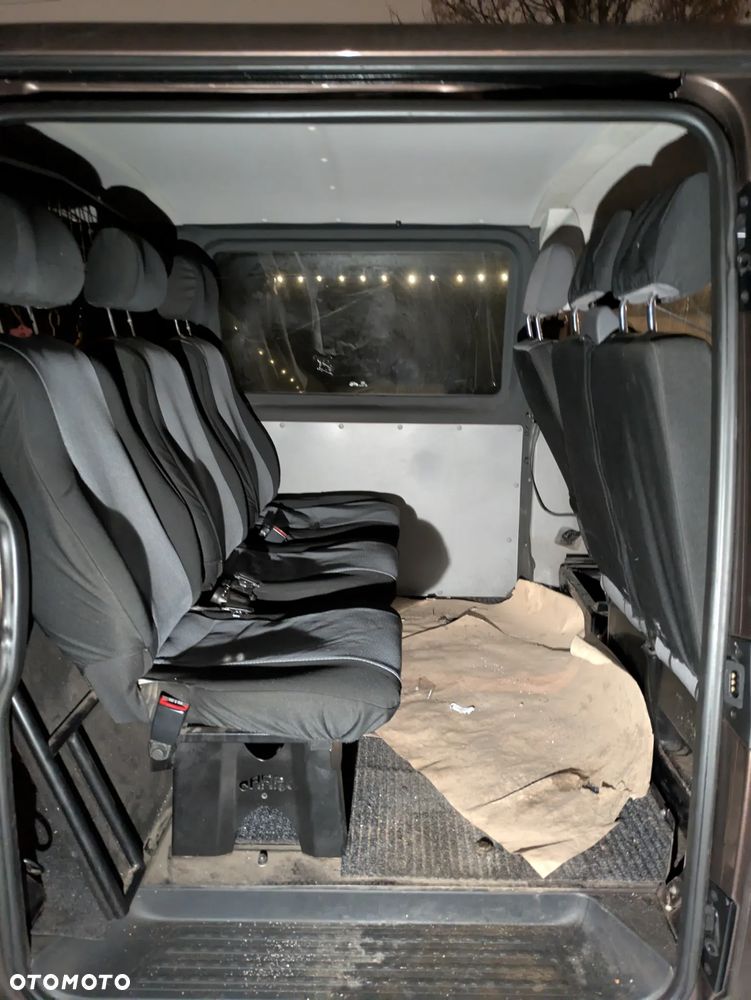 Volkswagen Transporter - 17