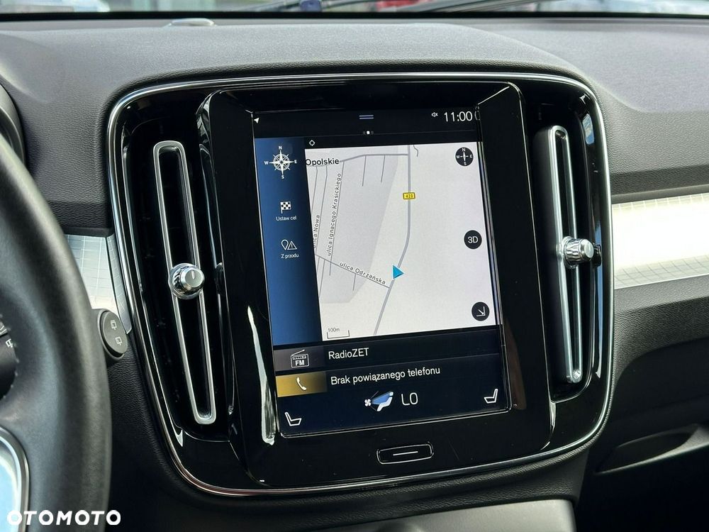 Volvo XC 40 T3 Geartronic Momentum - 25