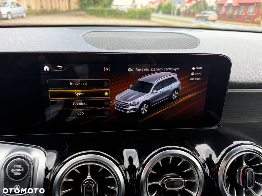 Mercedes-Benz GLB 200 d AMG Line 8G-DCT - 34