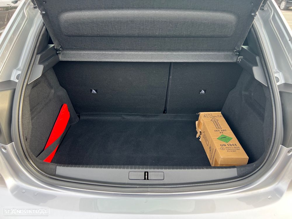 Peugeot e-208 Allure Pack - 5
