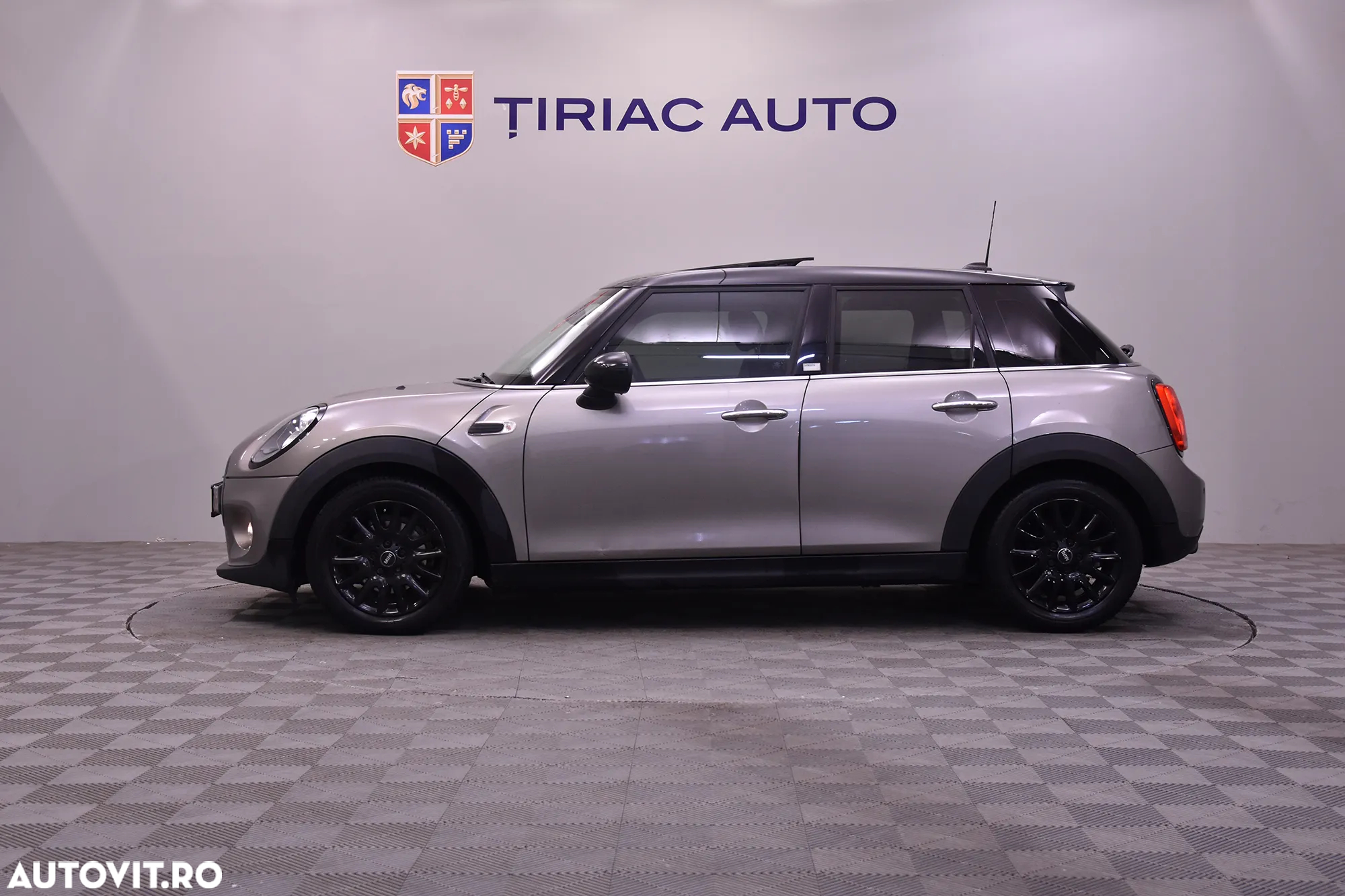 Mini Cooper - 2