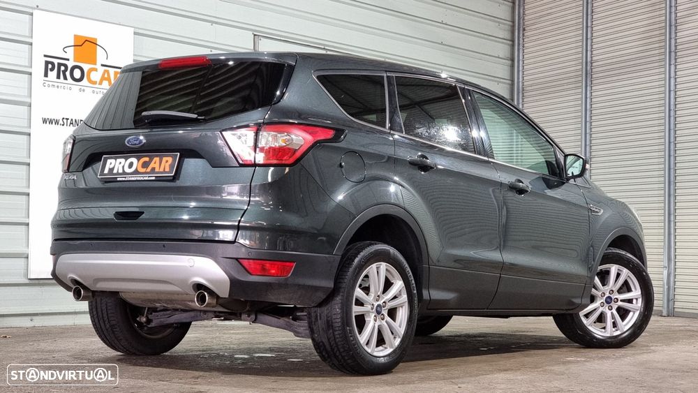 Ford Kuga 1.5 TDCi Titanium - 2
