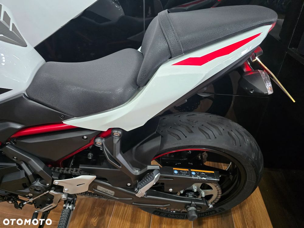 Kawasaki Z 650 - 10