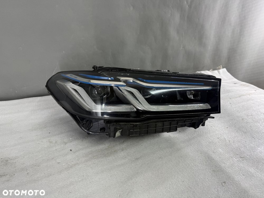 Reflektor lampa prawa BMW 5 G30 G31 G38 9850588 LASER - 2