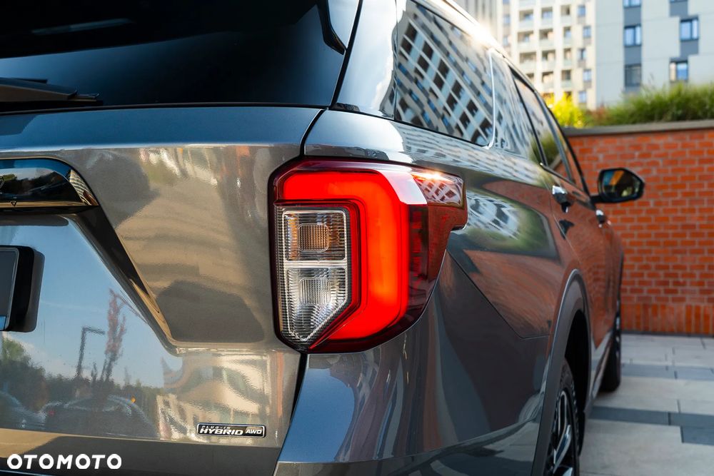 Ford Explorer 3.0 EcoBoost PHEV 4WD ST-Line - 36