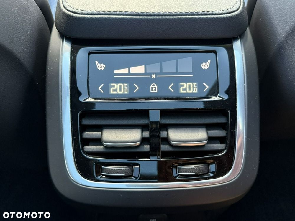Volvo XC 90 - 28