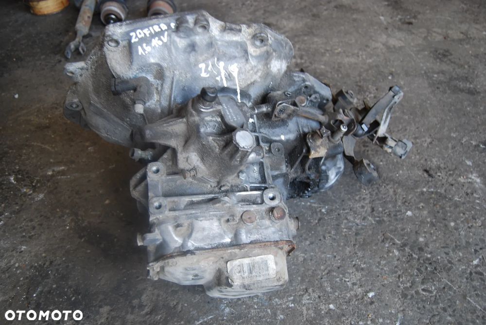 SKRZYNIA BIEGÓW OPEL ZAFIRA A 1.6 16V LIFT Z16YNG - 1