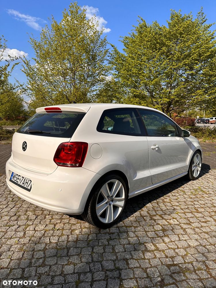 Volkswagen Polo - 2