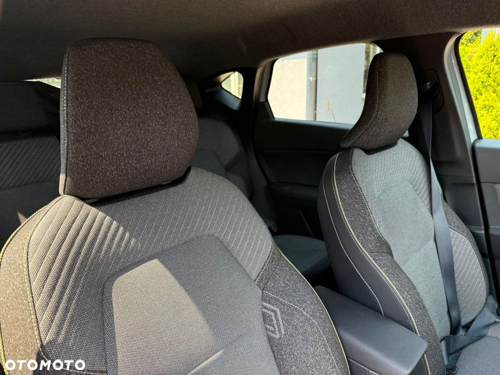 Renault Captur - 19