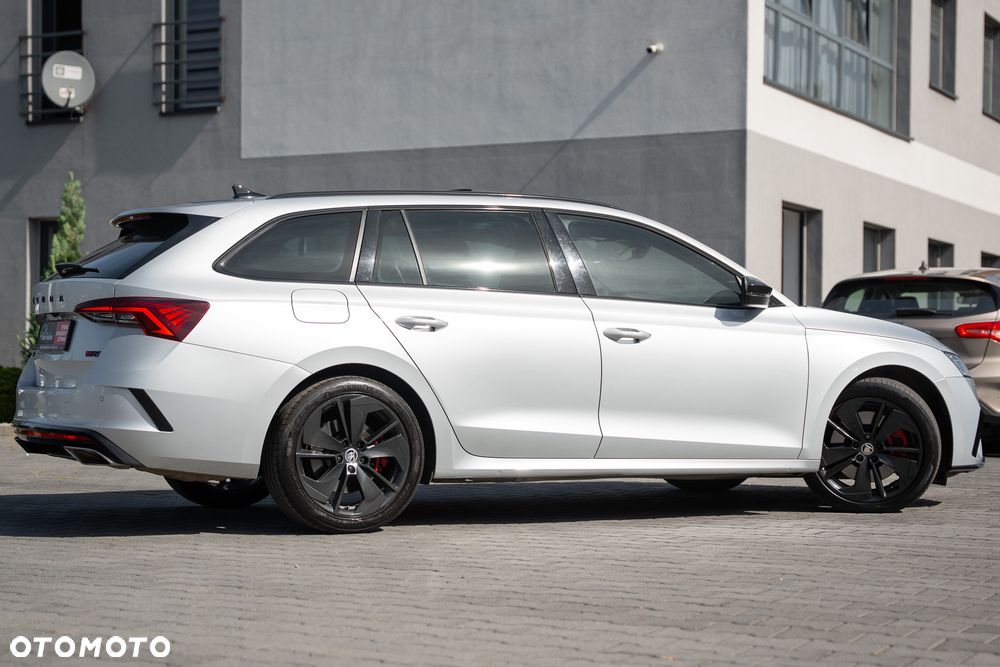 Skoda Octavia 2.0 TSI DSG RS - 13