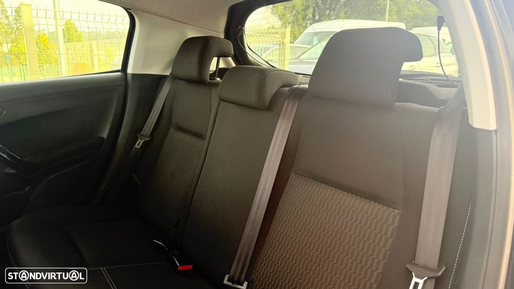 Peugeot 208 1.6 BlueHDi Style - 12