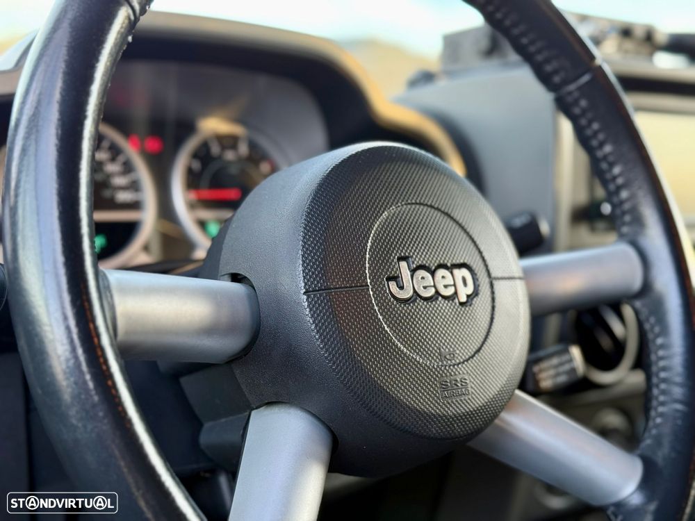 Jeep Wrangler 2.8 CRD DPF Auto Sahara - 19