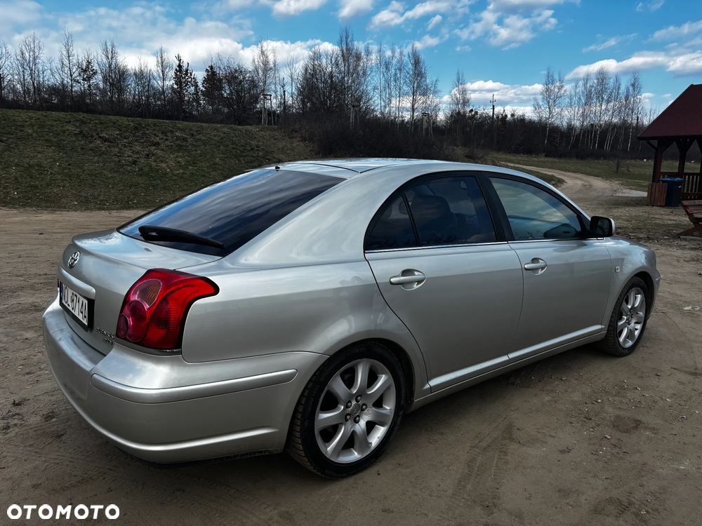 Toyota Avensis - 3