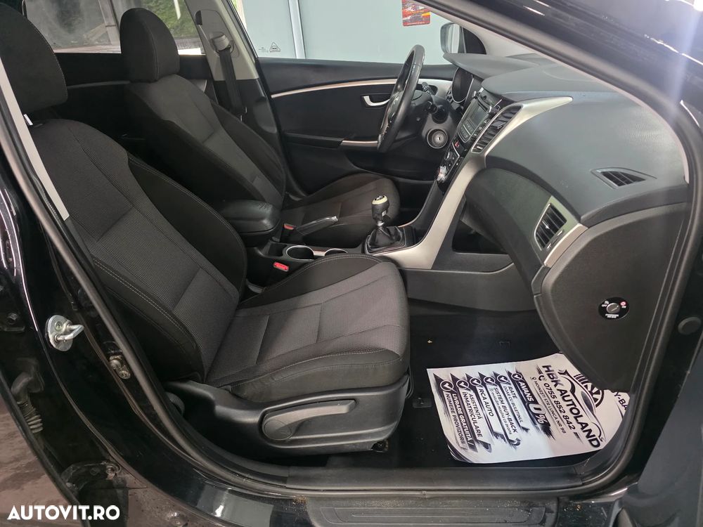 Hyundai i30 1.6 CRDI Highway - 13