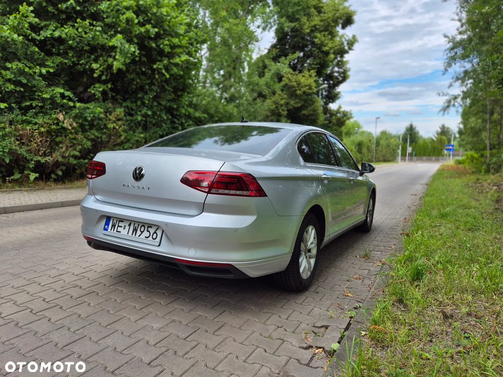 Volkswagen Passat 2.0 TDI EVO Business - 19