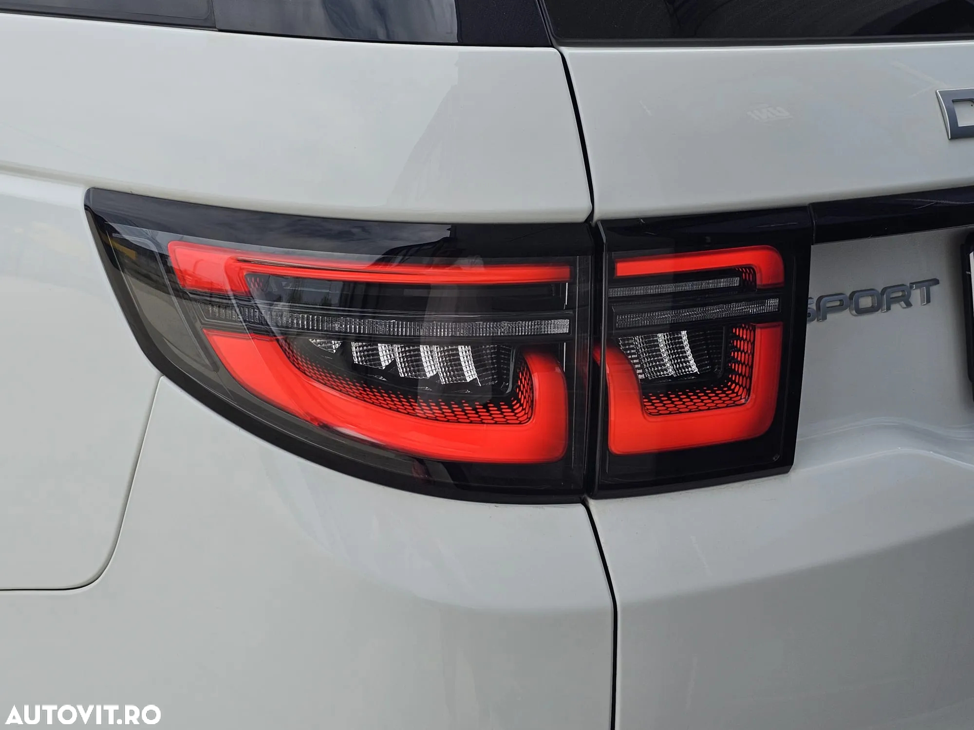Land Rover Discovery Sport 2.0 D200 MHEV Urban Edition - 11