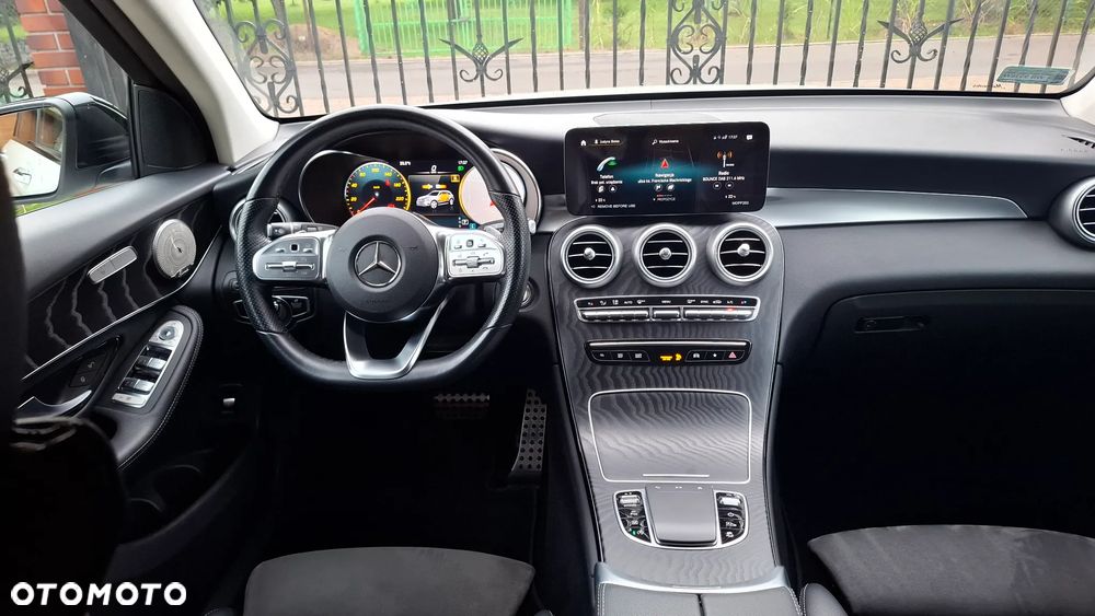 Mercedes-Benz GLC 200 d 4Matic 9G-TRONIC Exclusive - 33