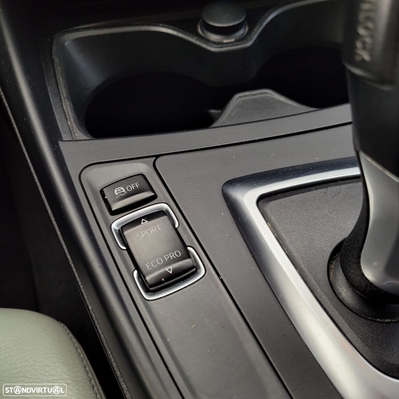 BMW 118 dA Line Urban - 16