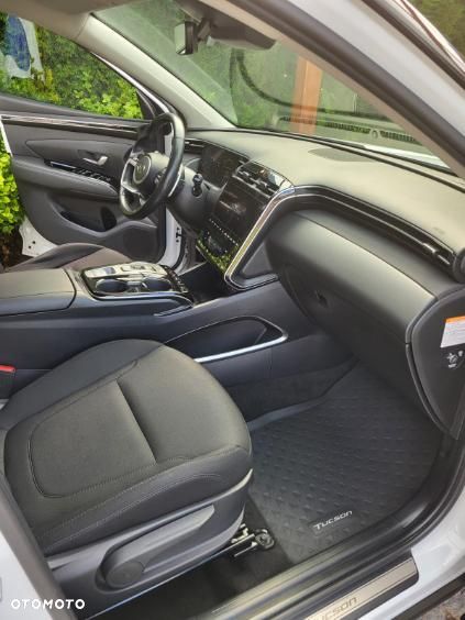 Hyundai Tucson 1.6 T-GDi HEV Executive 4WD - 13
