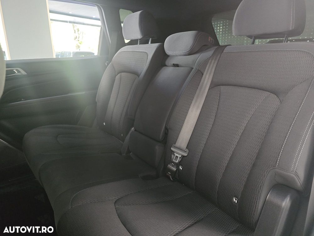 KGM Rexton - 22
