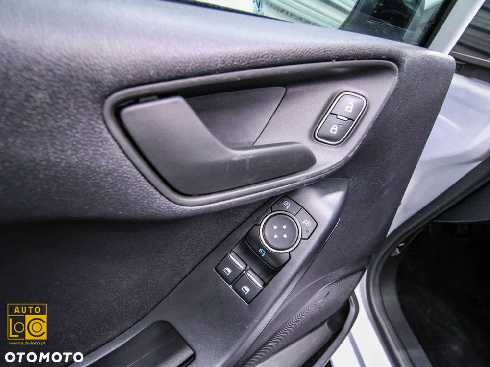 Ford Fiesta 1.0 EcoBoost S&S ST-LINE X - 27